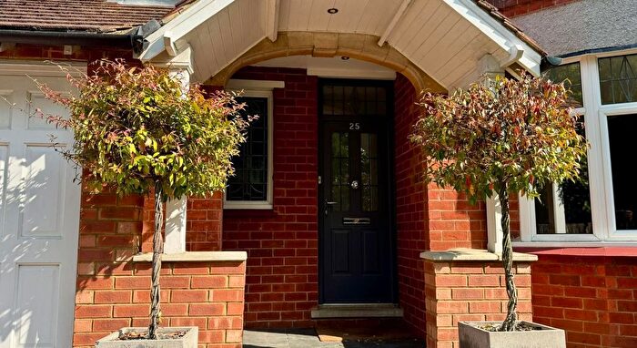3 Bedroom Detached House To Rent In Badby Road West, Daventry, NN11