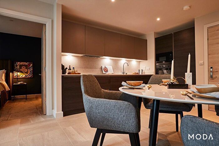 2 Bedroom Apartment To Rent In Angel Gardens, Manchester, Greater Manchester, M4