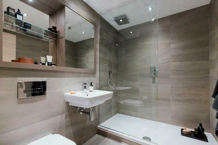 2 Bedroom Apartment To Rent In Holland Street, Glasgow, G2