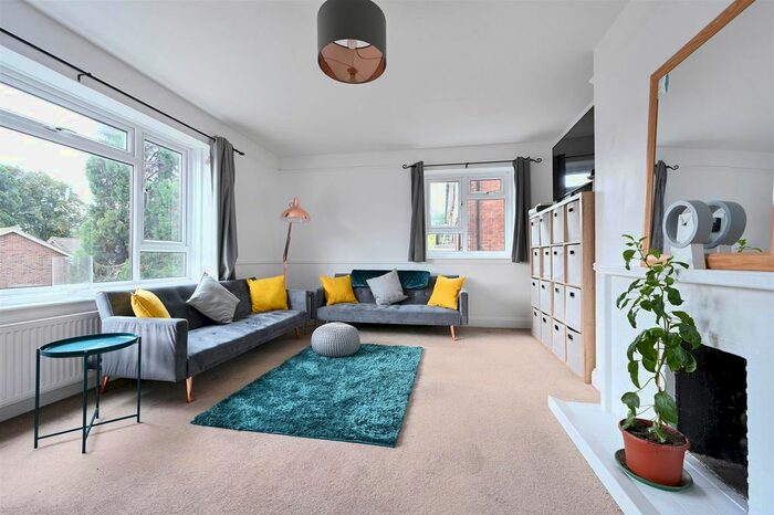 2 Bedroom Flat To Rent In Varndean Road, Brighton, BN1