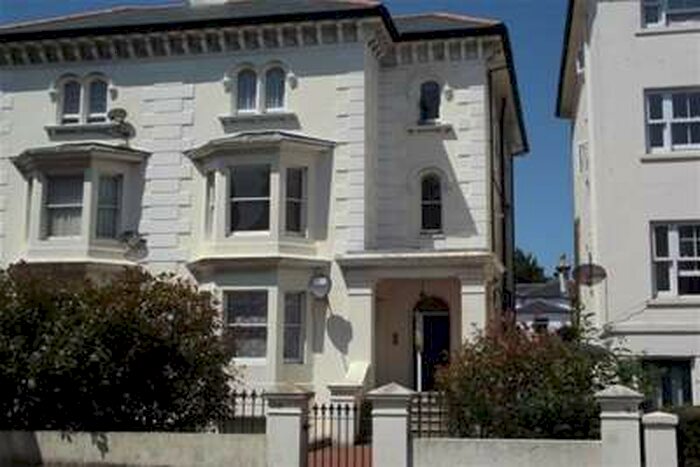 2 Bedroom Flat To Rent In Seaside Road, Eastbourne, BN21