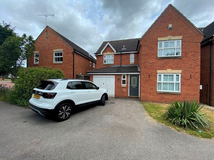 4 Bedroom Detached House To Rent In Holme Way, Worksop, S81