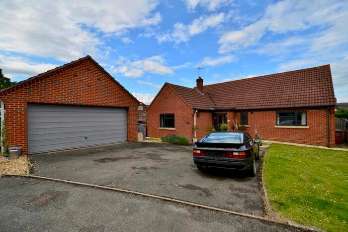 4 Bedroom Detached Bungalow For Sale In Millend, Elmley Castle, Pershore, WR10