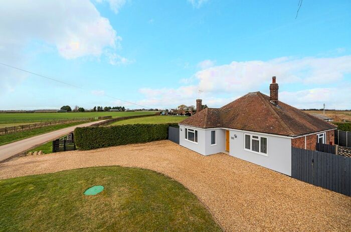 3 Bedroom Detached Bungalow For Sale In Stockhouse Lane, Surfleet, Spalding, PE11