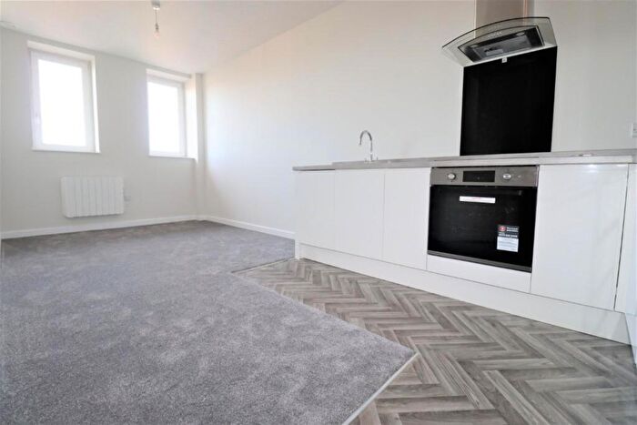 2 Bedroom Flat To Rent In Wigmore Lane, Tiber House Wigmore Park Centre Wigmore Lane, LU2