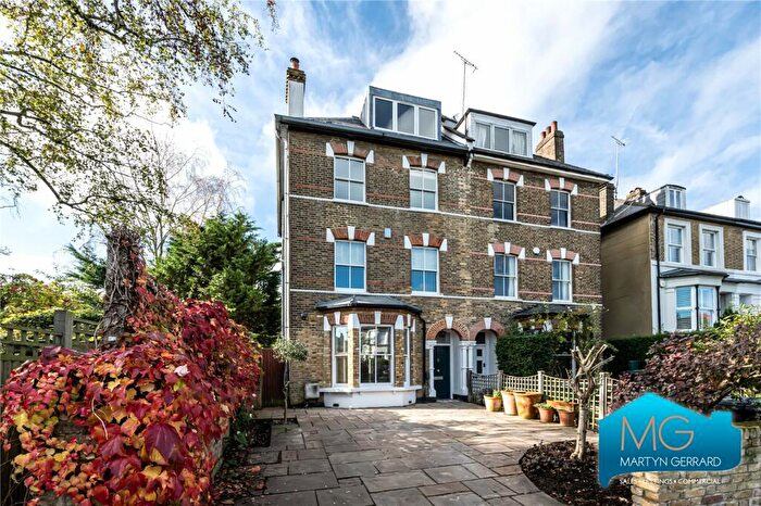 6 Bedroom Semi-Detached House To Rent In Eastern Road, East Finchley, London, N2