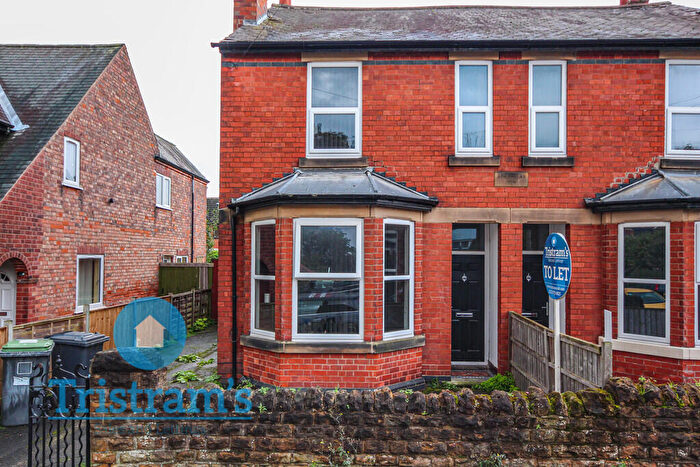 4 Bedroom Semi Detached House To Rent In Peveril Road, Beeston, NG9