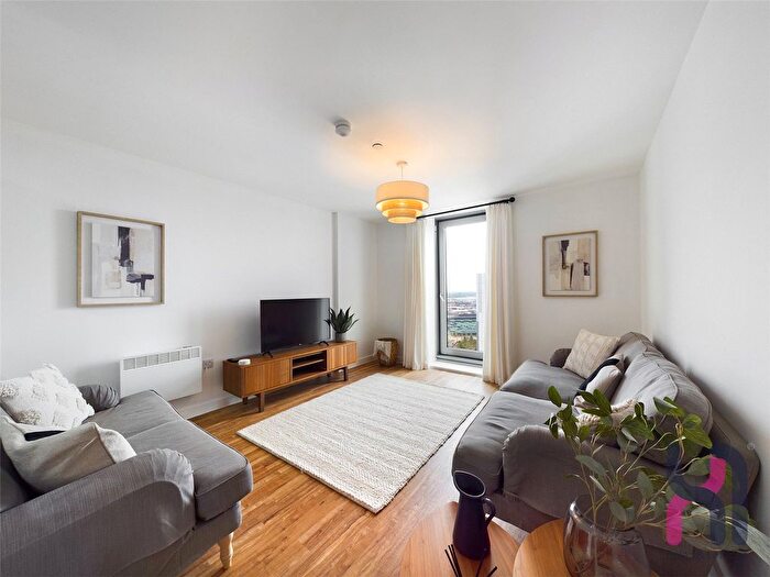 2 Bedroom Flat To Rent In Media City, Michigan Point Tower B, Michigan Avenue, Salford, M50