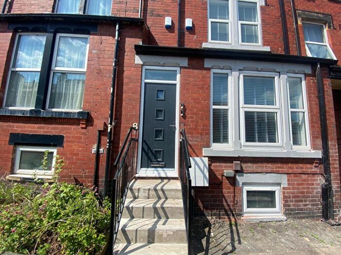 1 Bedroom Terraced House To Rent In Burchett Place, Leeds, Woodhouse, LS6