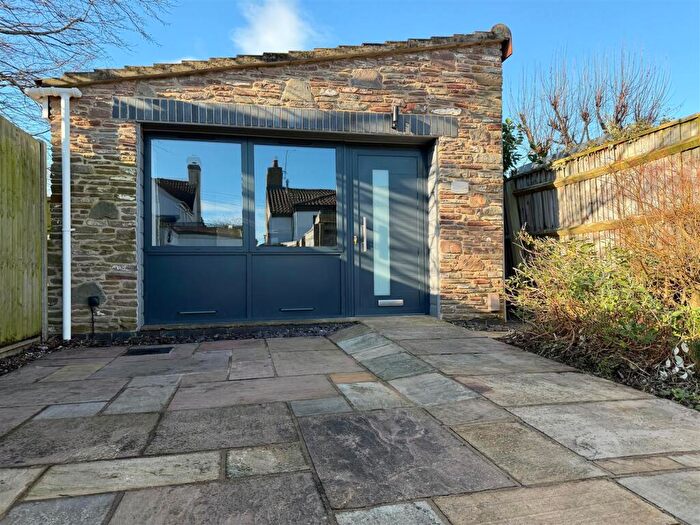 2 Bedroom Detached Bungalow To Rent In Watleys End Road, Winterbourne, Bristol, BS36