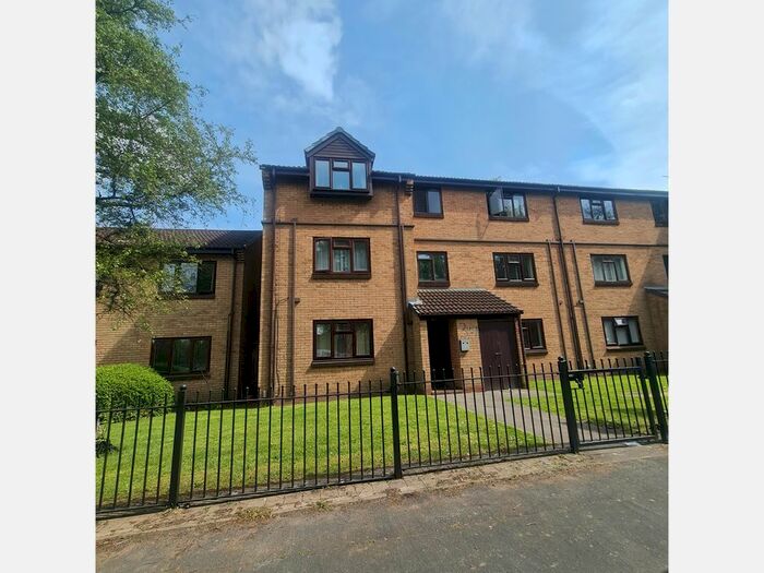 2 Bedroom Flat To Rent In Park Road North, Aston, Birmingham, B6