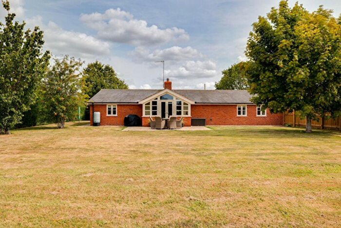 5 Bedroom Bungalow For Sale In Park Lane Court, Rossett, LL12