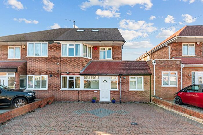 4 Bedroom Semi Detached House For Sale In Merrion Avenue, Stanmore, HA7