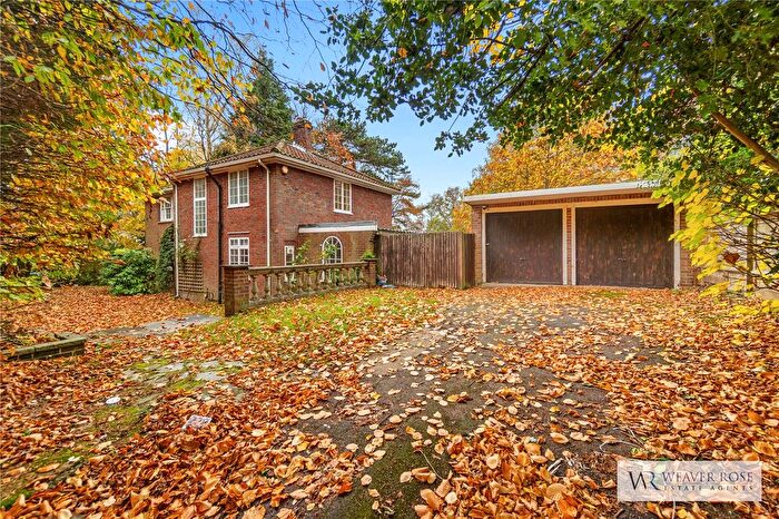 4 Bedroom Property To Rent In Mount Park Road, Harrow-On-The-Hill, HA1