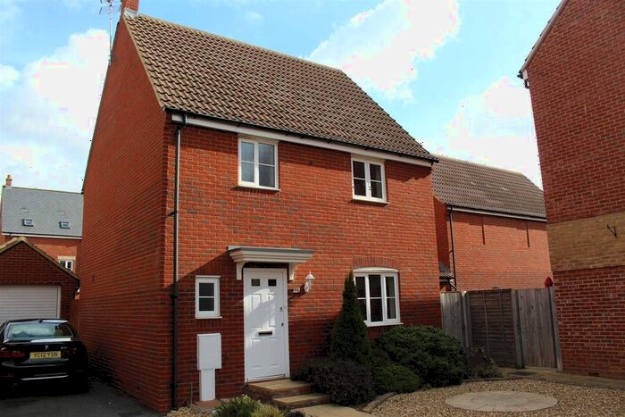3 Bedroom Detached House To Rent In Holst Road, Redhouse, Swindon, SN25