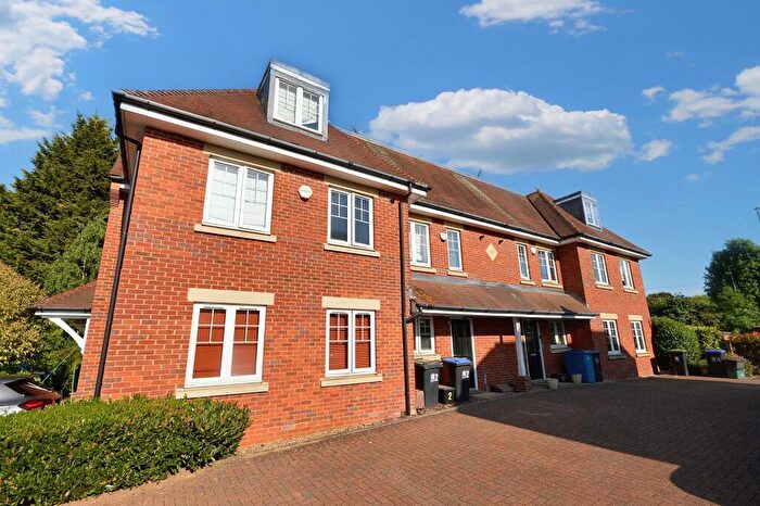 3 Bedroom Town House To Rent In Waldenbury Place, Beaconsfield, HP9