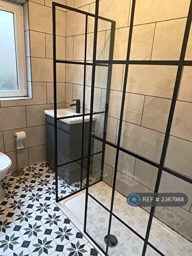 1 Bedroom Flat To Rent In West Winnelstrae, Edinburgh, EH5