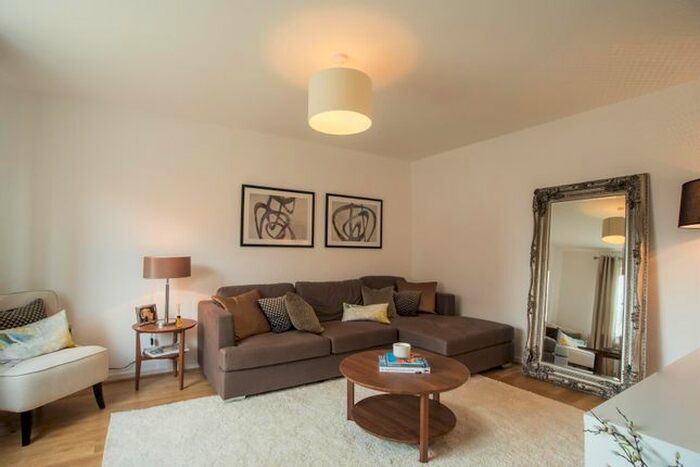 4 Bedroom Semi-Detached House To Rent In Regis Park, Cradley Heath, B64