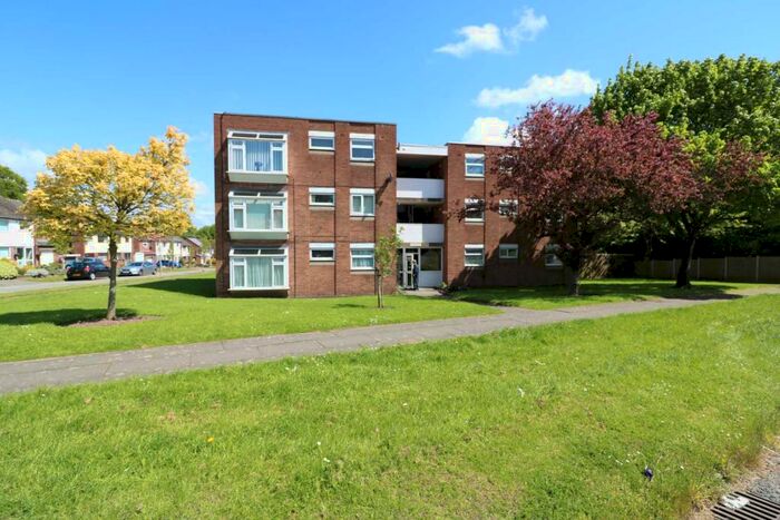 2 Bedroom Apartment To Rent In Gateacre Park Drive, Gateacre, L25