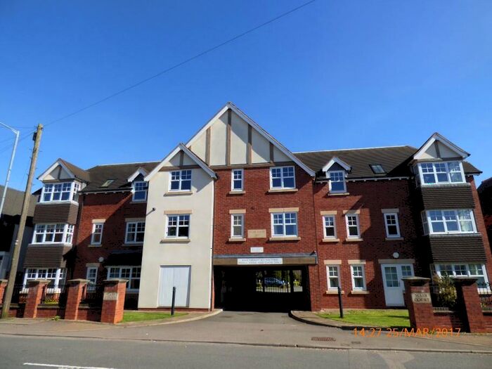 2 Bedroom Flat To Rent In Mair Court, Tamworth, B79