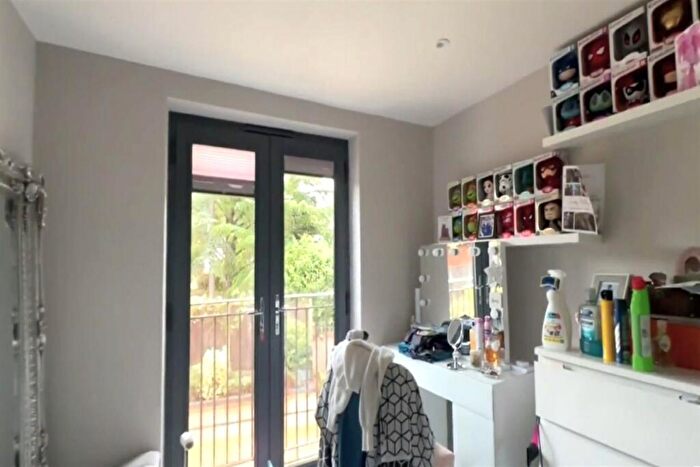 2 Bedroom Apartment To Rent In High Road, Benfleet, SS7