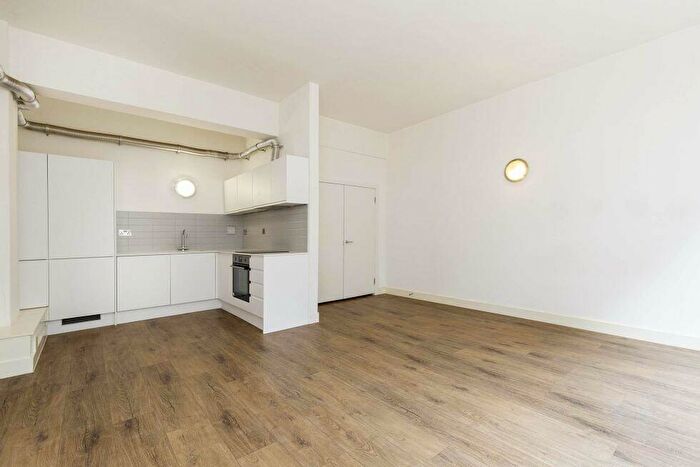 1 Bedroom Flat To Rent In Ability Plaza - Kingsland Road, Dalston, E8