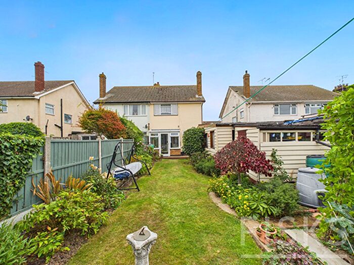 3 Bedroom Semi-Detached House For Sale In Shoebury Road, Southend-On-Sea, SS3