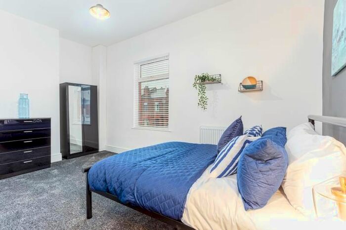 1 Bedroom Property To Rent In Throstlenest Avenue, Wigan, Lancs, WN6