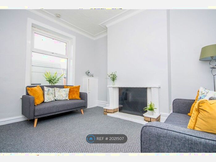 3 Bedroom Terraced House To Rent In Sandringham Road, Darwen, BB3