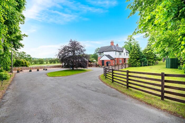4 Bedroom Detached House For Sale In North Road, Torworth, Retford, DN22