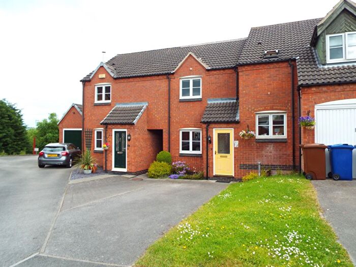 2 Bedroom Property To Rent In Lark Rise, Uttoxeter, ST14