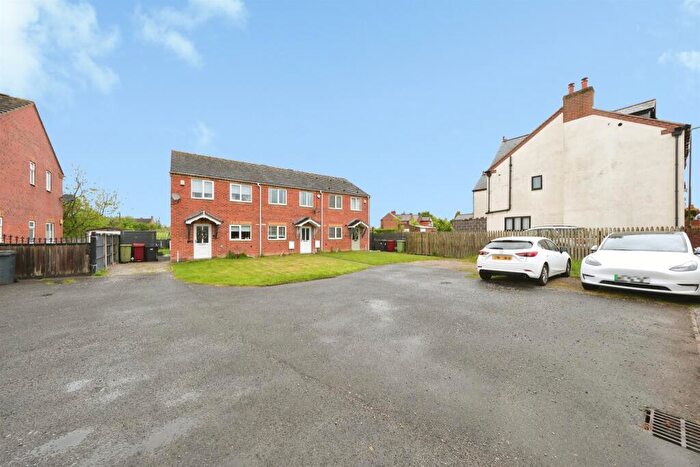3 Bedroom Terraced House For Sale In Creswell Road, Clowne, Chesterfield, S43