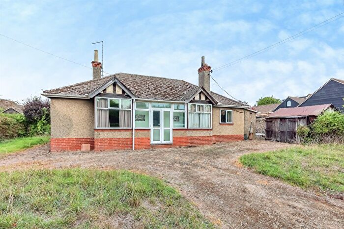 3 Bedroom Detached Bungalow For Sale In Main Road, Tallington, Stamford, PE9