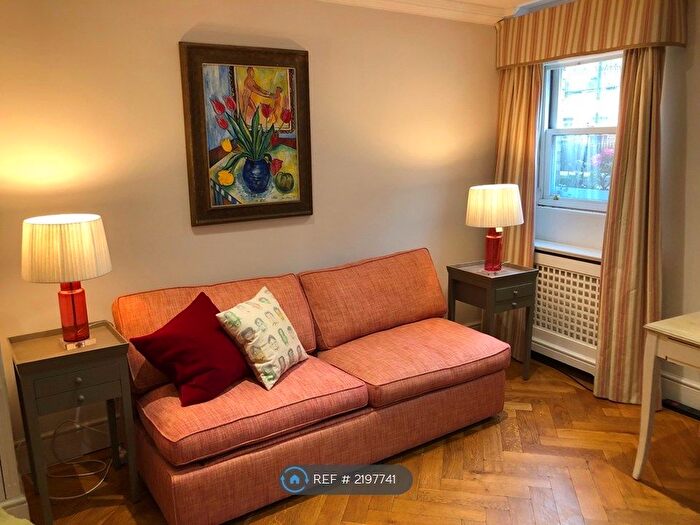 Studio To Rent In Grove Lane, London, SE5