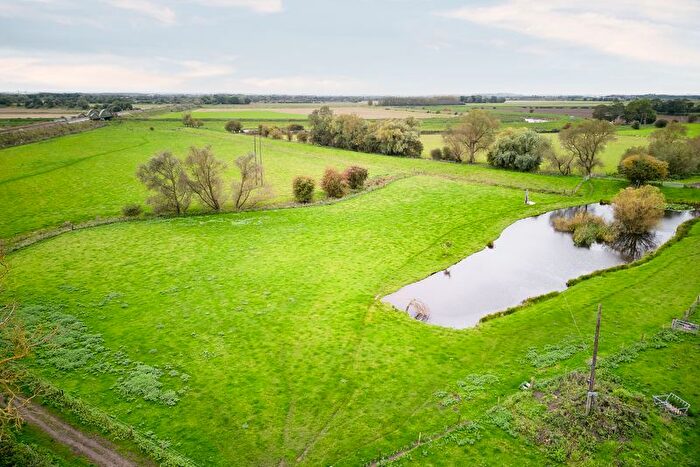 7 Bedroom Detached House For Sale In West Bank, Carlton, Goole, DN14