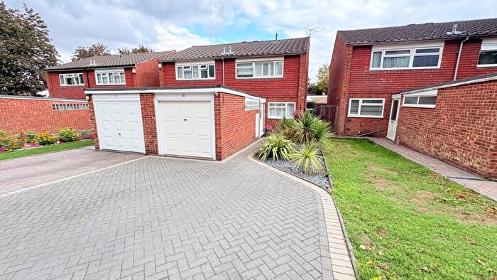 3 Bedroom Semi-Detached House For Sale In Bedford Road, Letchworth Garden City, SG6