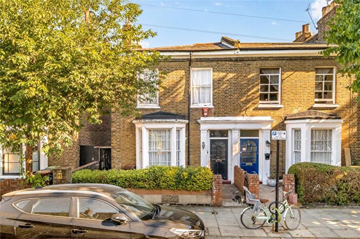 3 Bedroom Terraced House For Sale In Lavender Grove, London, E8