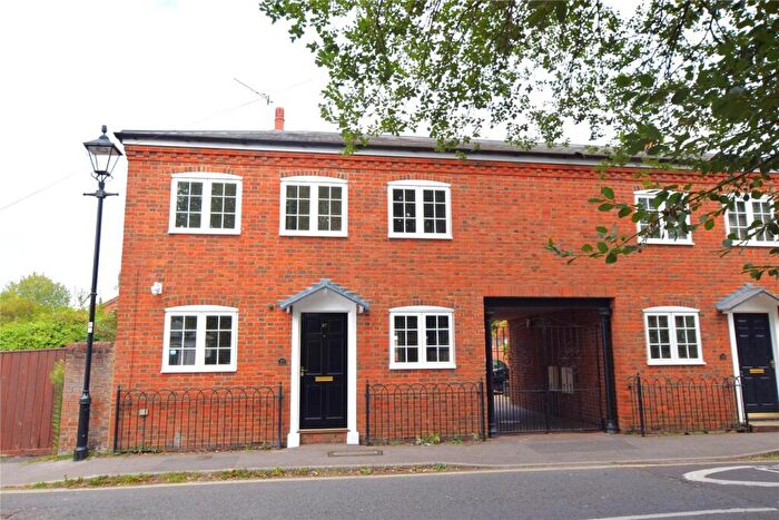 3 Bedroom Semi-Detached House To Rent In Amery Street, Alton, Hampshire, GU34