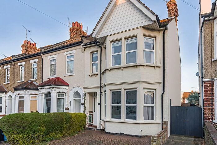 4 Bedroom End Terrace House For Sale In High Street, Shoeburyness, SS3