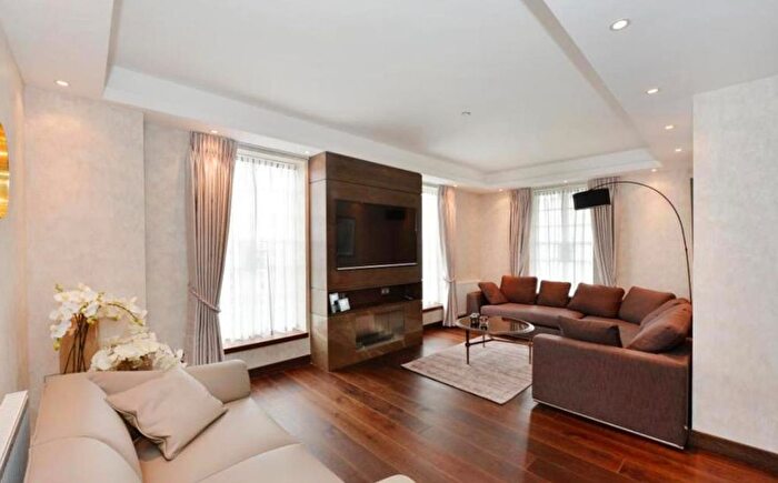 5 Bedroom Flat To Rent In George Street, Fursecroft George Street, W1H