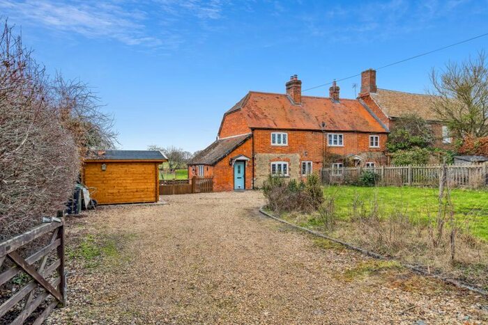 3 Bedroom Semi-Detached House For Sale In Lyford, Wantage, OX12