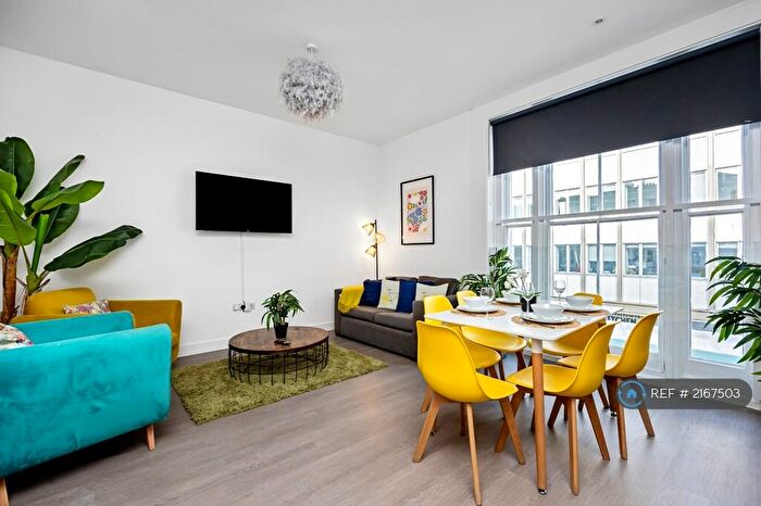 2 Bedroom Flat To Rent In Queens Road, Brighton, BN1