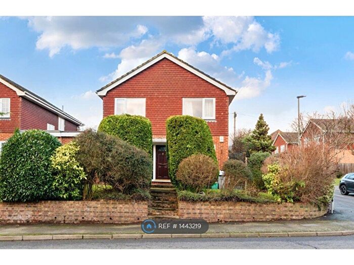 4 Bedroom Detached House To Rent In Crofton Lane, Petts Wood, Orpington, BR6