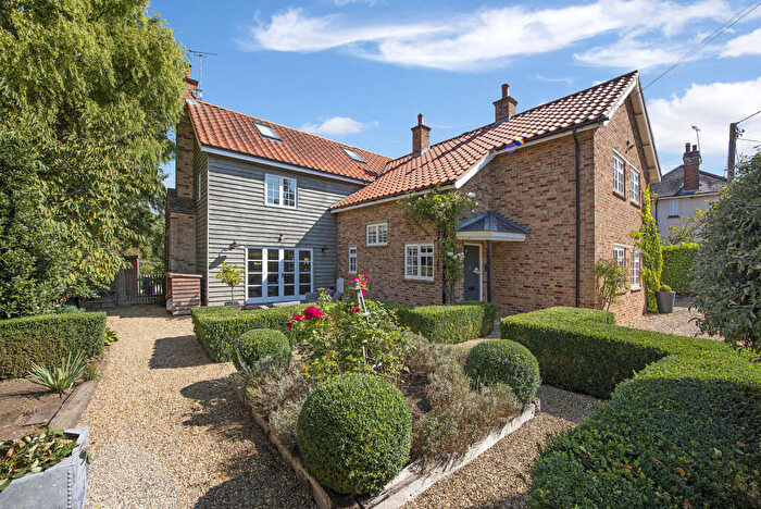 6 Bedroom Detached House For Sale In Church Lane, Upper Dean, Huntingdon, Bedfordshire, PE28