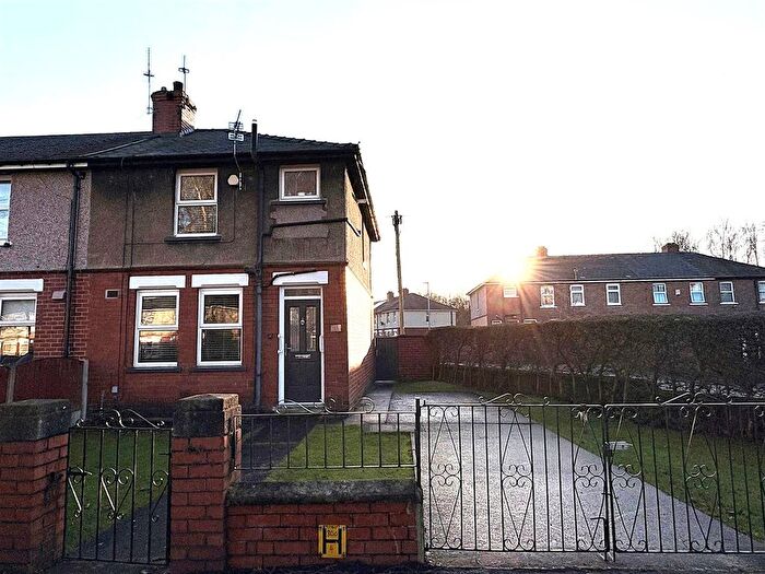 3 Bedroom Mews For Sale In Hope Carr Road, Leigh, WN7