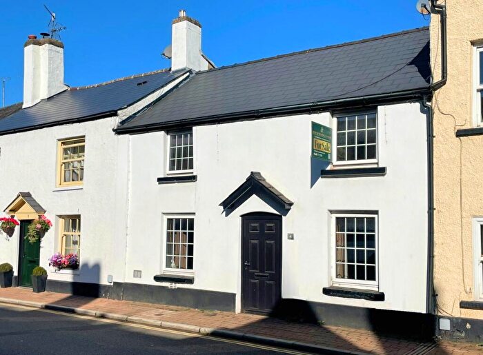 3 Bedroom Town House For Sale In Almshouse Street, Monmouth, NP25
