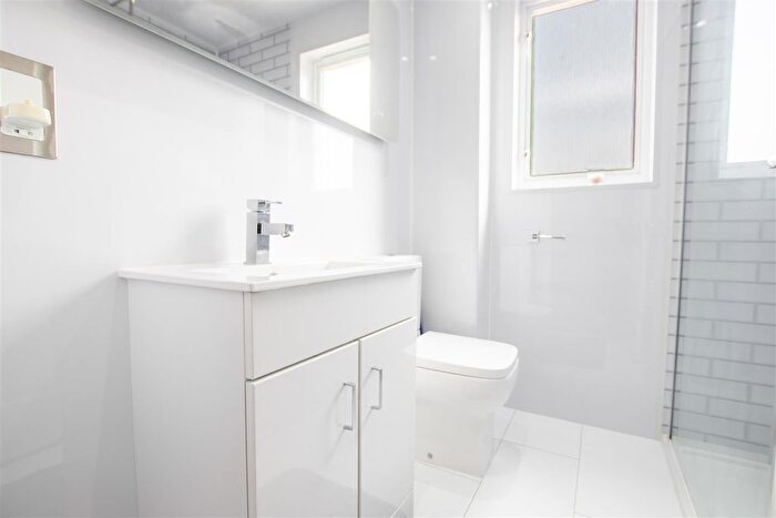 2 Bedroom End Of Terrace House To Rent In Laberge Gardens, New Stevenston, Motherwell, ML1