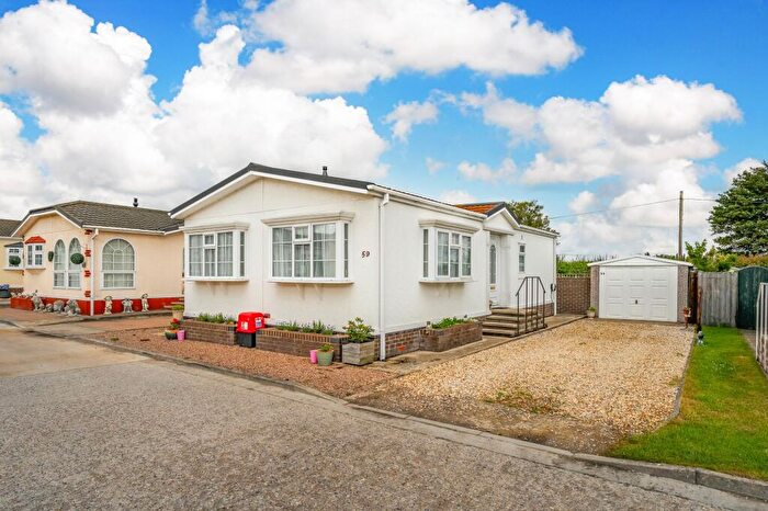 2 Bedroom Detached Bungalow For Sale In Redhill Lane, Watton, IP25