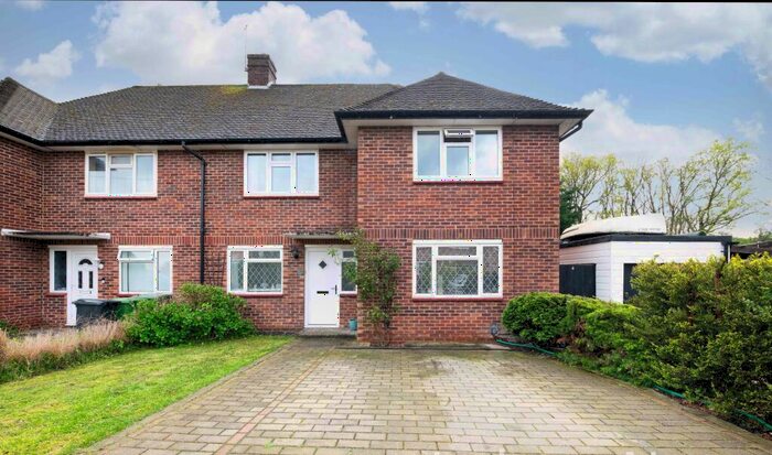 2 Bedroom Ground Maisonette To Rent In Collier Close, West Ewell, Epsom, KT19