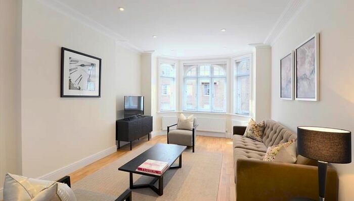 3 Bedroom Flat To Rent In Hamlet Gardens, London, W6